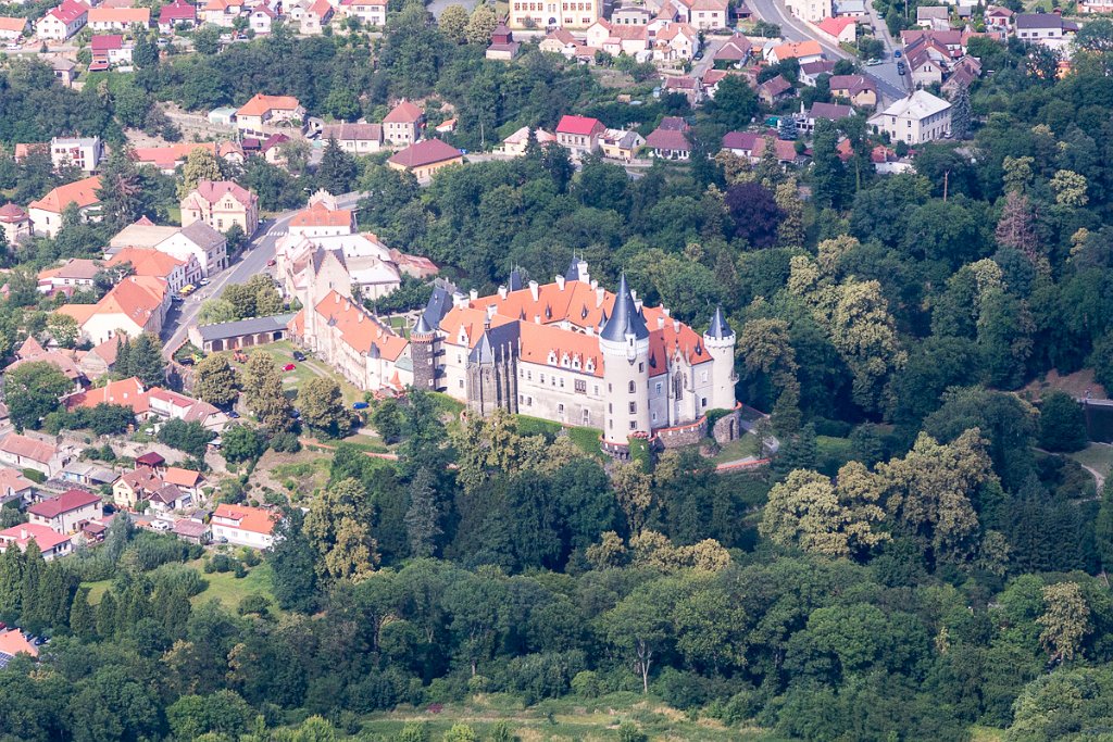 Zámek Žleby