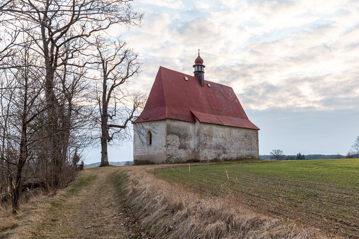 Kostel Nanebevzetí Pany Marie, Dobronice