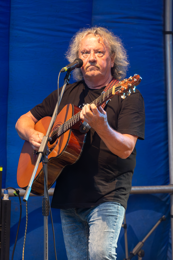 Nezmaři